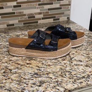 Platform buckle sandals